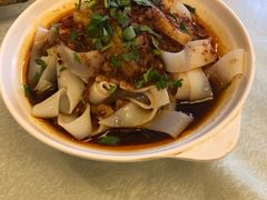 -维吾尔餐厅(宜山路店)