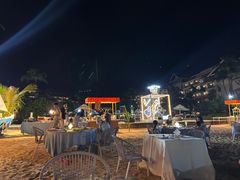 -亚龙湾希尔顿自助餐厅·海鲜·烧烤·沙滩BBQ·现场乐队