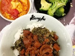 酸菜卤肉饭新品饮料套配蒸蛋-真功夫(宝丰店)