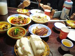 -蓝田九大碗民俗食府(蓝田店)