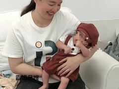 -鲸鱼妈妈月嫂/育婴师定制