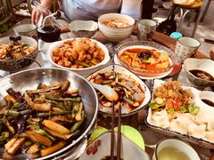 -天天向上素食餐厅(五台山店)