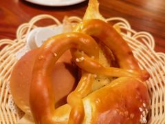 自制面包篮-宝莱纳啤酒花园餐厅PAULANER BRAUHAUS Nanjing(广州路店)