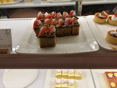 -月色西餐厅·海鲜刺身·烧烤(科学城保利郡雅酒店)