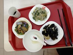-来必堡(娄山关路店)