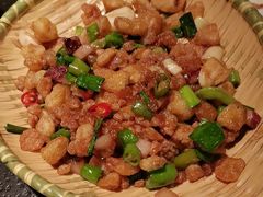 -万重锦·人文川菜馆(骡马市店)