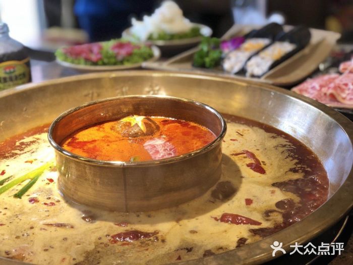 小龙坎老火锅图片