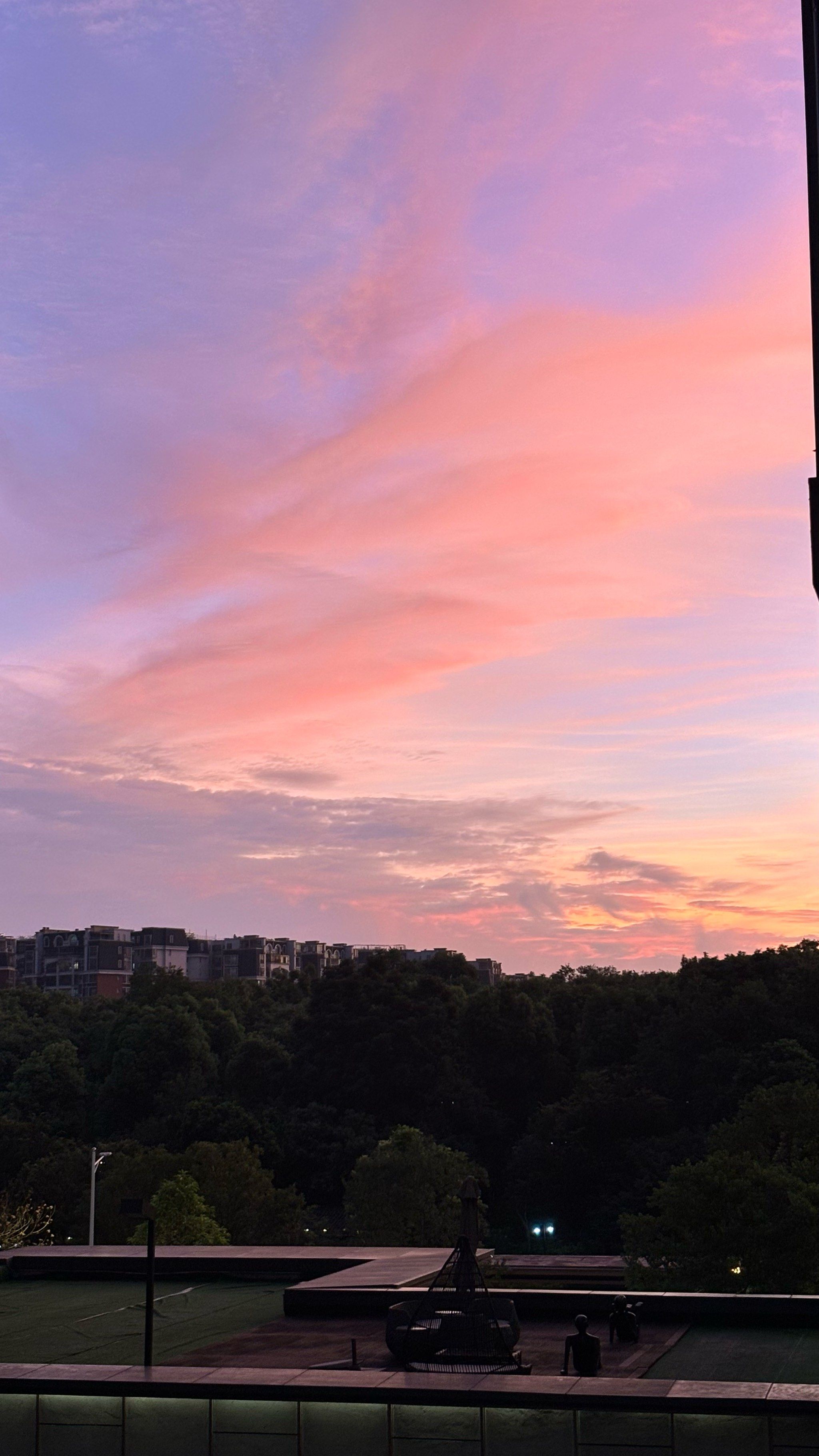 傍晚的天空色彩斑斓