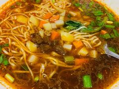 酸汤臊子面-大嘻咹biangbiang面(历史博物馆店)