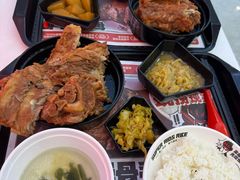 -犟骨头排骨饭•大骨面(弘阳广场店)