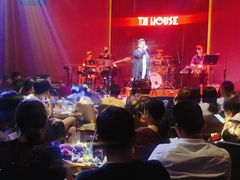 -TZ House音乐现场(来福士中心店)