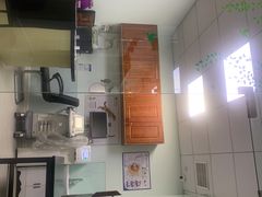 -美联众合动物医院(唯恩分院)