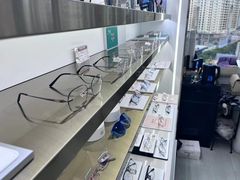 -视野联行眼镜蔡司·依视路官方授权店(顺城店)