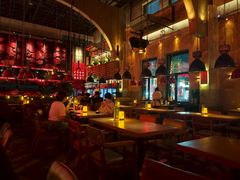 -FOUR PLAY BAR