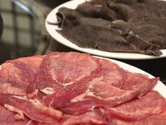 -周老三跷脚牛肉·全牛火锅(非遗传承店)