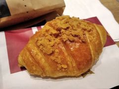 咸蛋黄流心可颂-肯德基(大成店)