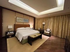-深圳星河丽思卡尔顿酒店