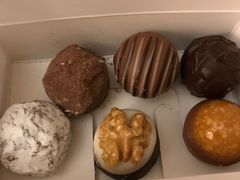 -Laderach 莱德拉(上海环贸iapm店)