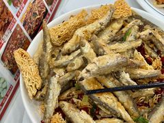 -丹水桥地锅鱼·翘嘴鲌·地方特色全鱼宴(丹江口大坝店)