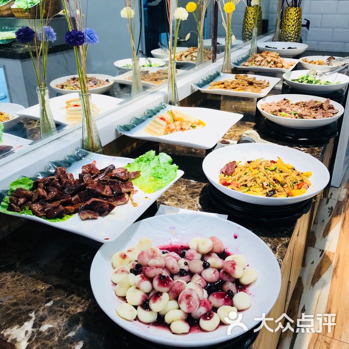 欢乐牧场自助餐厅
