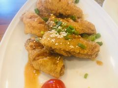 -Chom Cafe and Restaurant