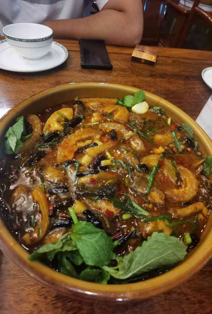 晨农生态园私房菜餐厅-"我们是大家聚会去的,停车很方便,可以开进.