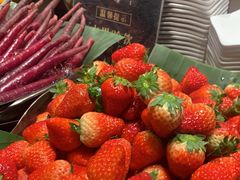 -雍容荟帝王蟹活龙虾展台自助(IFS黑金店)