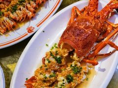 -三亚火车头万人海鲜广场