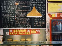 -柳州肥姨妈大骨螺蛳粉(沙河店)