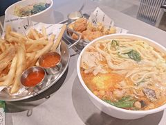 -W COLLECTIVE  DESSERT SHOP