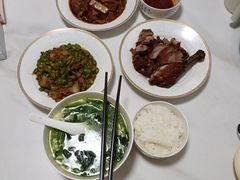 -鲸育宝宝月嫂(徐汇店)