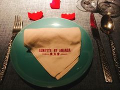 -弦月窗LUNETTE BY AMANDA(复兴路店)