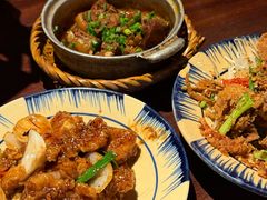 -Cuc Gach Quan Restaurant