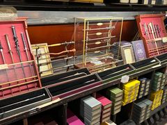 -九又四分之三站台哈利波特商店