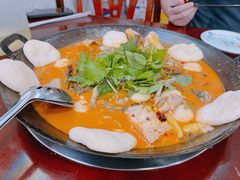 招牌地锅鱼-丹水桥地锅鱼·翘嘴鲌·地方特色全鱼宴(丹江口大坝店)