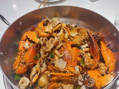 -七欣天香辣蟹火锅(闵行浦江欢乐颂店)