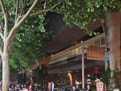 -老街烧烤大排档·地道湖北菜·龙虾馆(汉口火车站店)