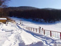 -五家山森林公园滑雪场