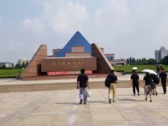 -上海市龙华烈士陵园