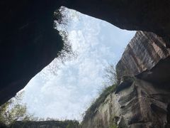 -伍山海滨石窟