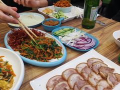 -合合春饼·酱骨·东北菜(潘家园店)