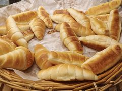 -Dough&Joe团憩(瑞虹天地月亮湾店)