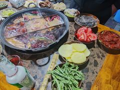-正南齊北重庆老火锅(光华村直营店)