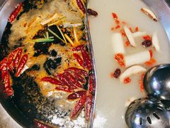 骨汤鸳鸯锅-山城辣妹子(定福庄店)