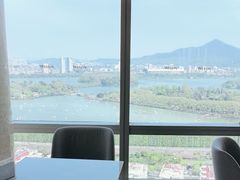 -湖景知味西餐厅•自助餐• 轻食(南京金茂威斯汀大酒店)