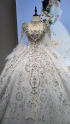点击看大图 -艾拉·女王婚纱礼服馆