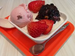 草莓雪山-满记甜品(荟聚购物中心店)