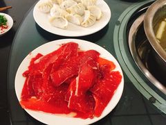 -周老三跷脚牛肉·全牛火锅(非遗传承店)
