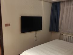 -山水时尚酒店(大连星海公园东北财经大学店)