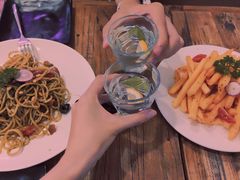 香草面-威克特披萨汉堡
